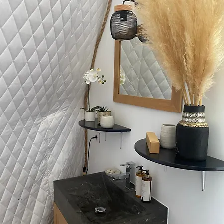 Domaine De Sonia - Eco-insolites Hotel Porto-Vecchio (Corsica)