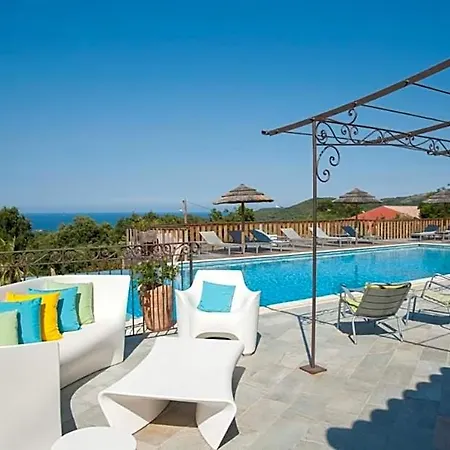 Domaine De Sonia - Eco-insolites Hotel Porto-Vecchio (Corsica)